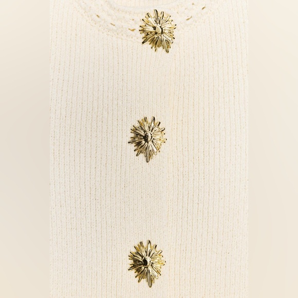 NWOT. Zara Light Beige Gold Buttons Knit Top. Size S. - Picture 6 of 9